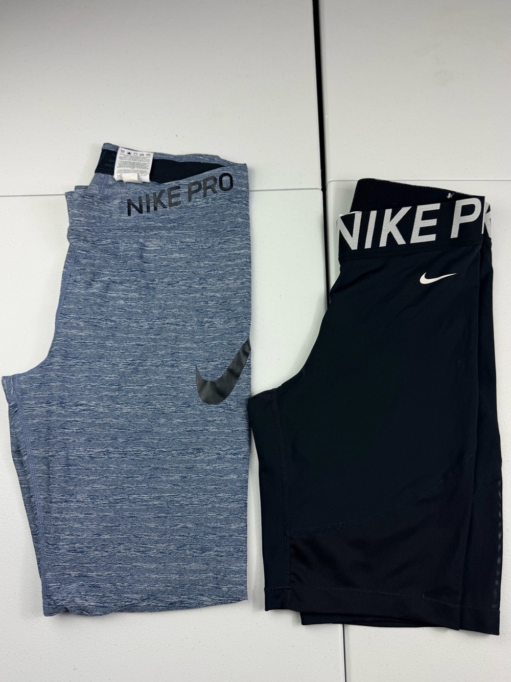Nike Pro women’s shorts and leggings bundle Large